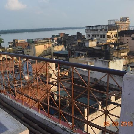 Family Guest House Varanasi Exterior foto