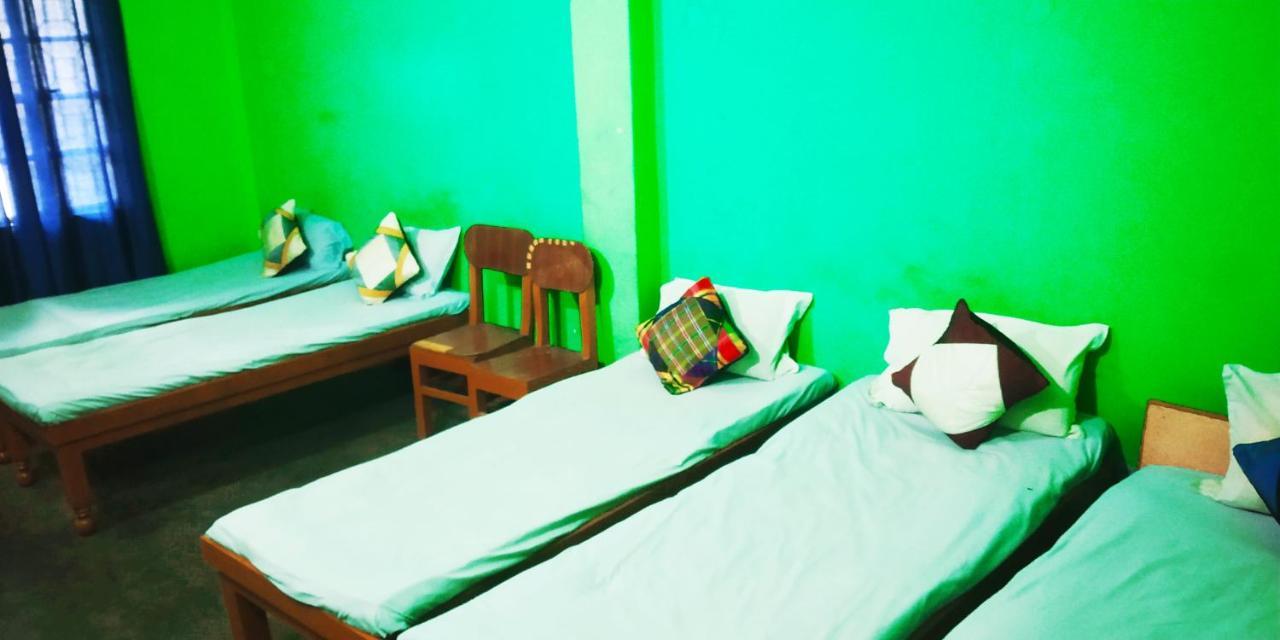 Family Guest House Varanasi Exterior foto